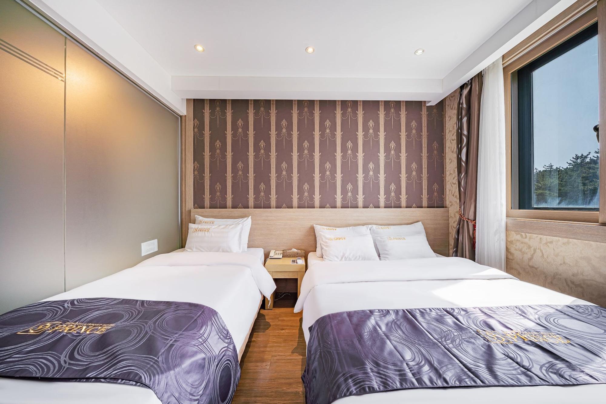Incheon Prince Hotel Екстер'єр фото