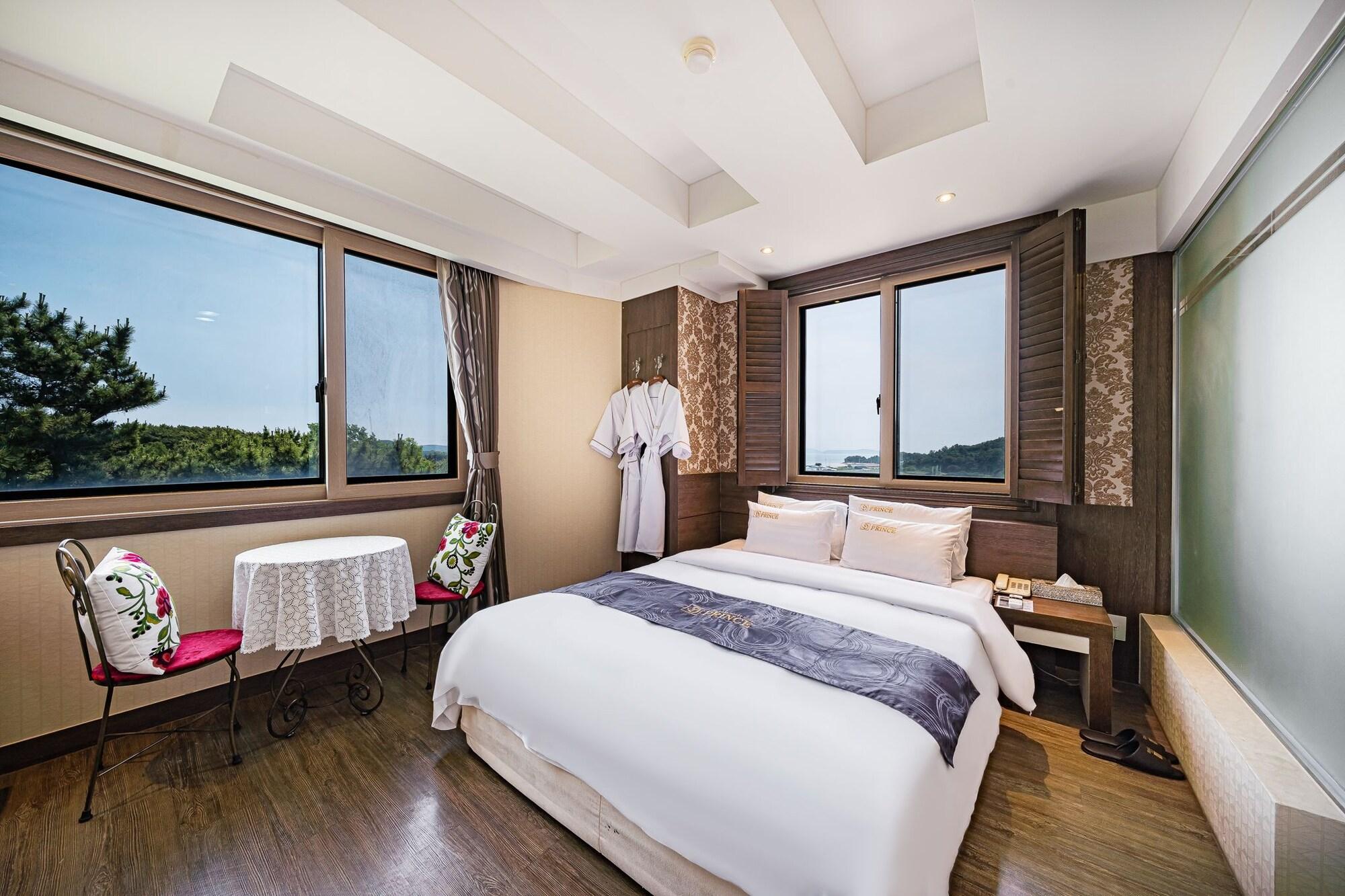 Incheon Prince Hotel Екстер'єр фото
