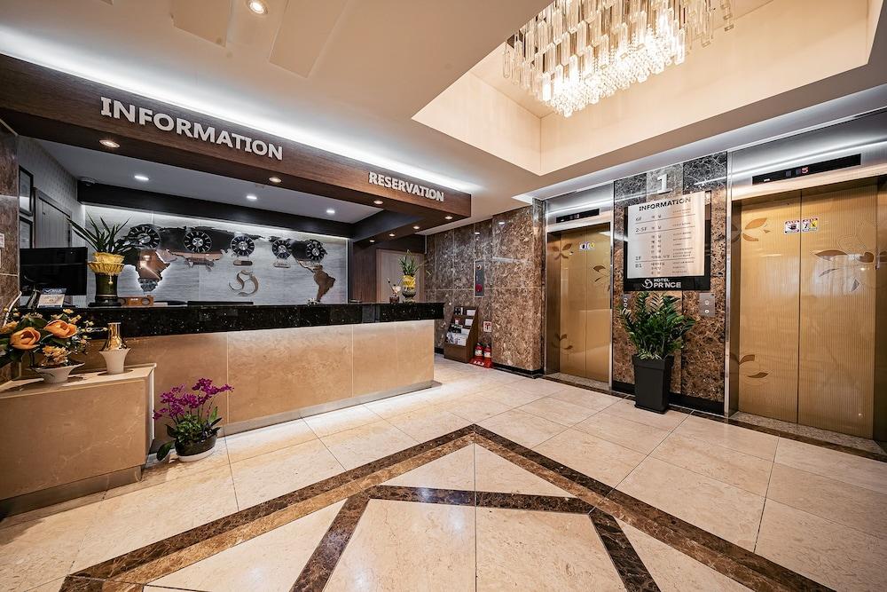 Incheon Prince Hotel Екстер'єр фото