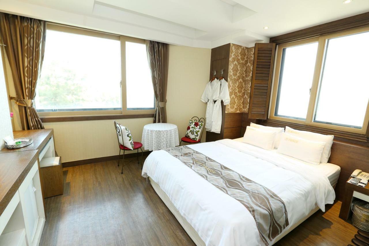 Incheon Prince Hotel Екстер'єр фото