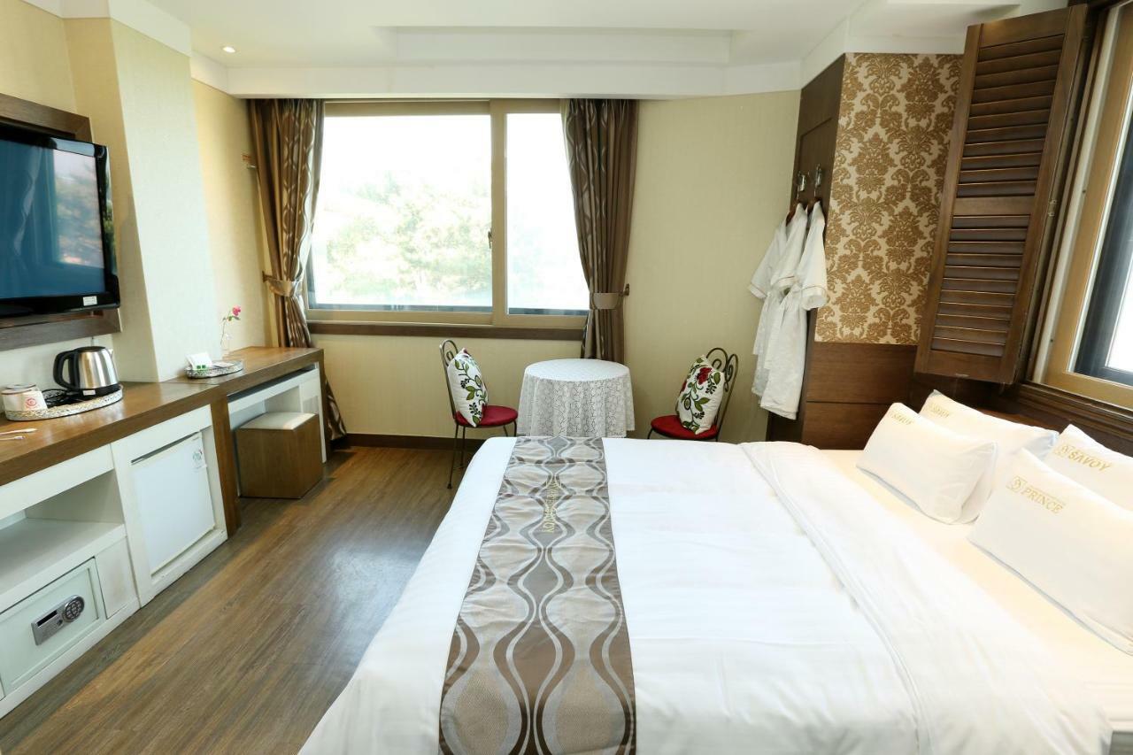 Incheon Prince Hotel Екстер'єр фото