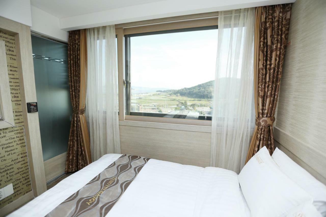 Incheon Prince Hotel Екстер'єр фото