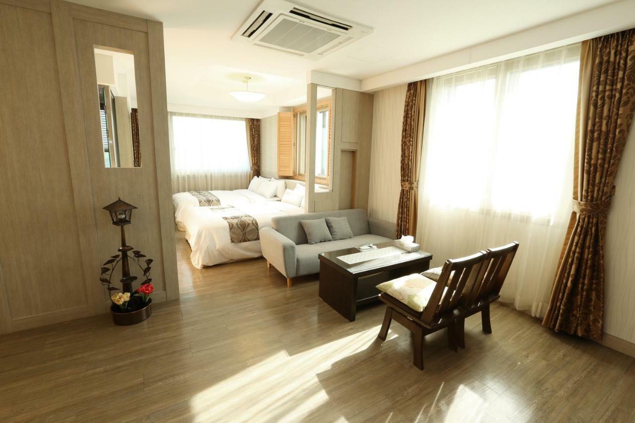 Incheon Prince Hotel Екстер'єр фото